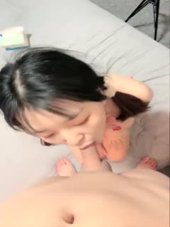 【萌妹子】扎著兩個辮子童顏巨乳萌妹子啪啪秀 深喉口交跳蛋道具自慰側入抽插 很是誘惑喜歡不要錯過