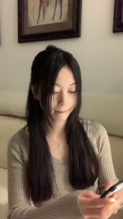 gc2048_com_颜值区女神！外表文静很漂亮！给大家小露一波，撩起衣服贫乳，换装衬衣，半脱下内裤性感美臀